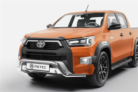 Frontrör Toyoya Hilux 2021-